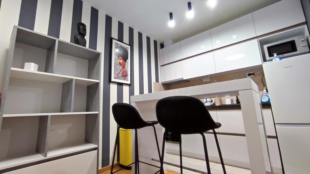 House Of Mac Apartments Ni Екстериор снимка