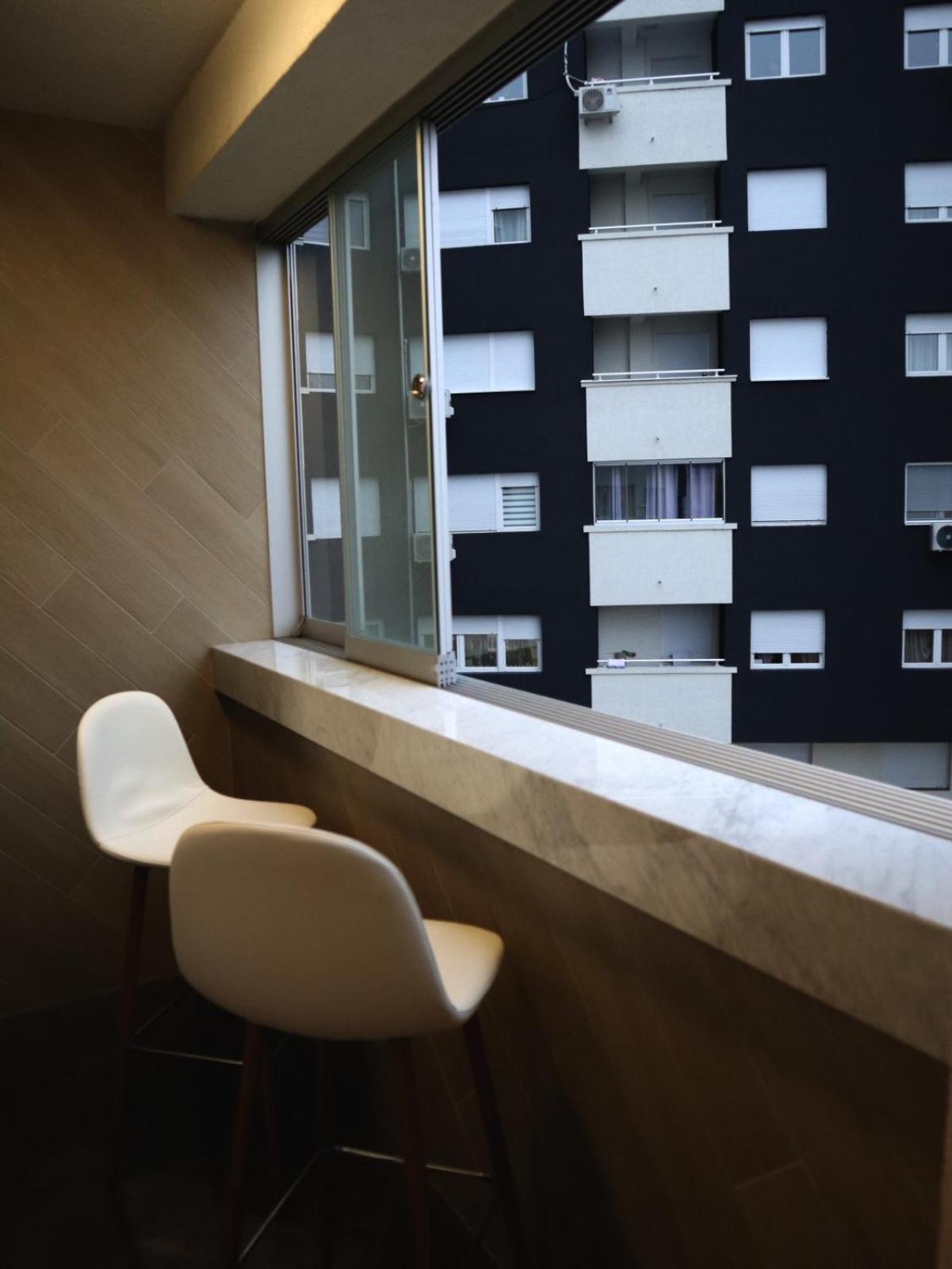 House Of Mac Apartments Ni Екстериор снимка