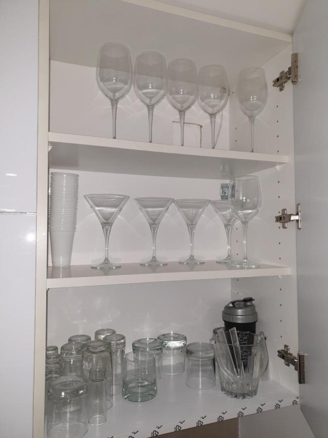 House Of Mac Apartments Ni Екстериор снимка